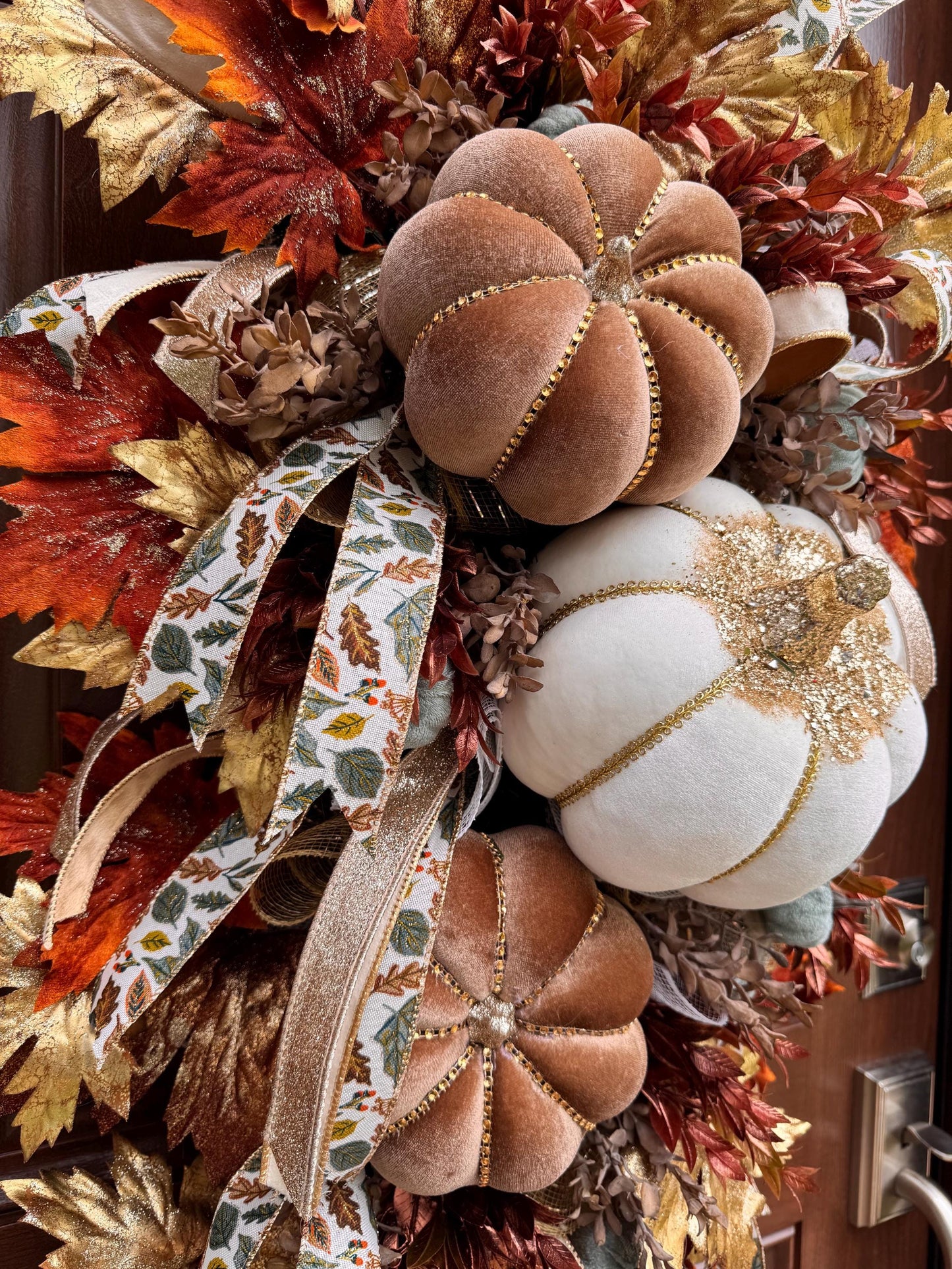 Elegant Fall Pumpkin Wreath, XL Large Autumn Swag Door Decor for Outdoor Porch or Indoor Office Wall Hanger, Fall Hostess Gift