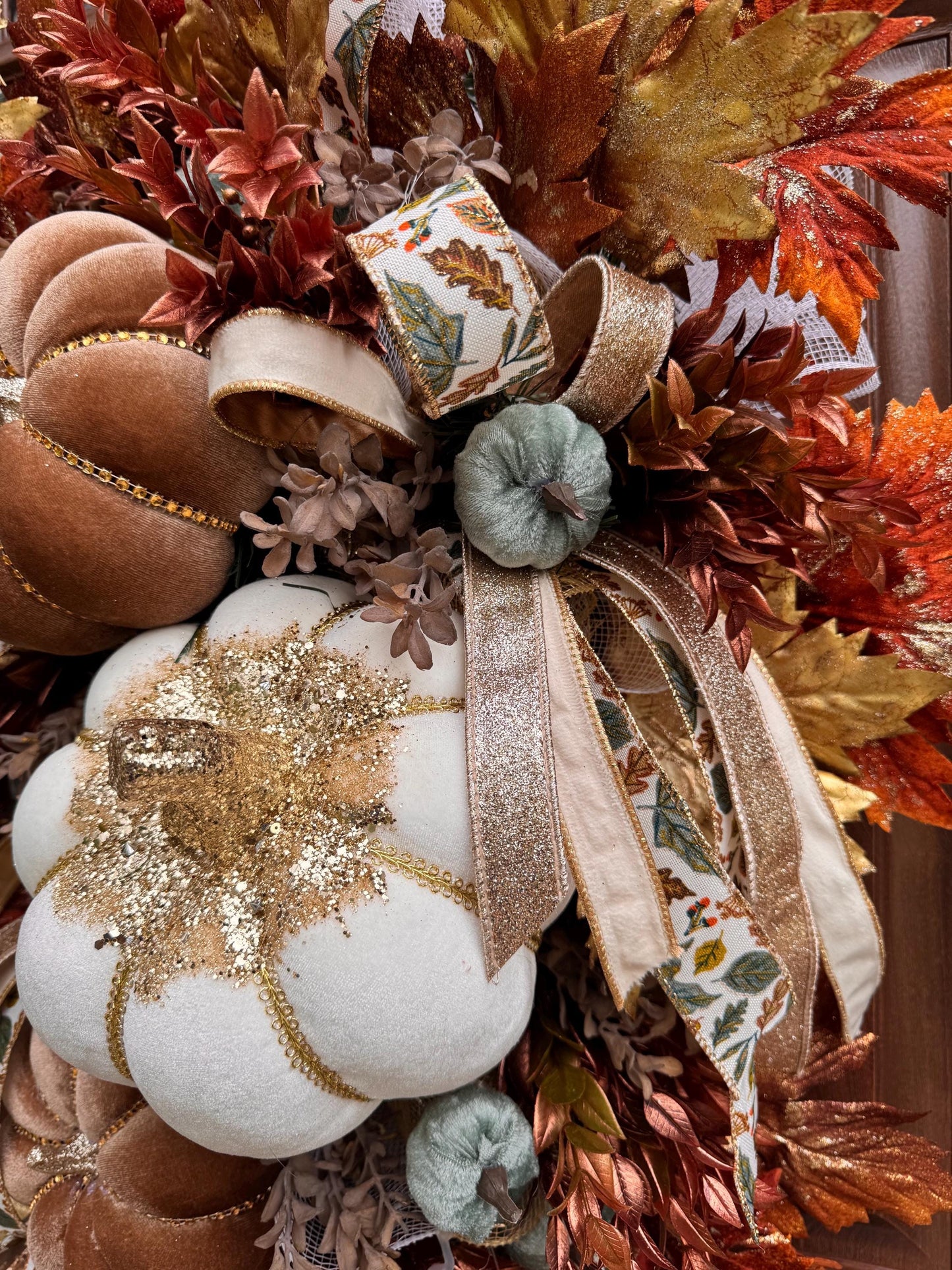 Elegant Fall Pumpkin Wreath, XL Large Autumn Swag Door Decor for Outdoor Porch or Indoor Office Wall Hanger, Fall Hostess Gift