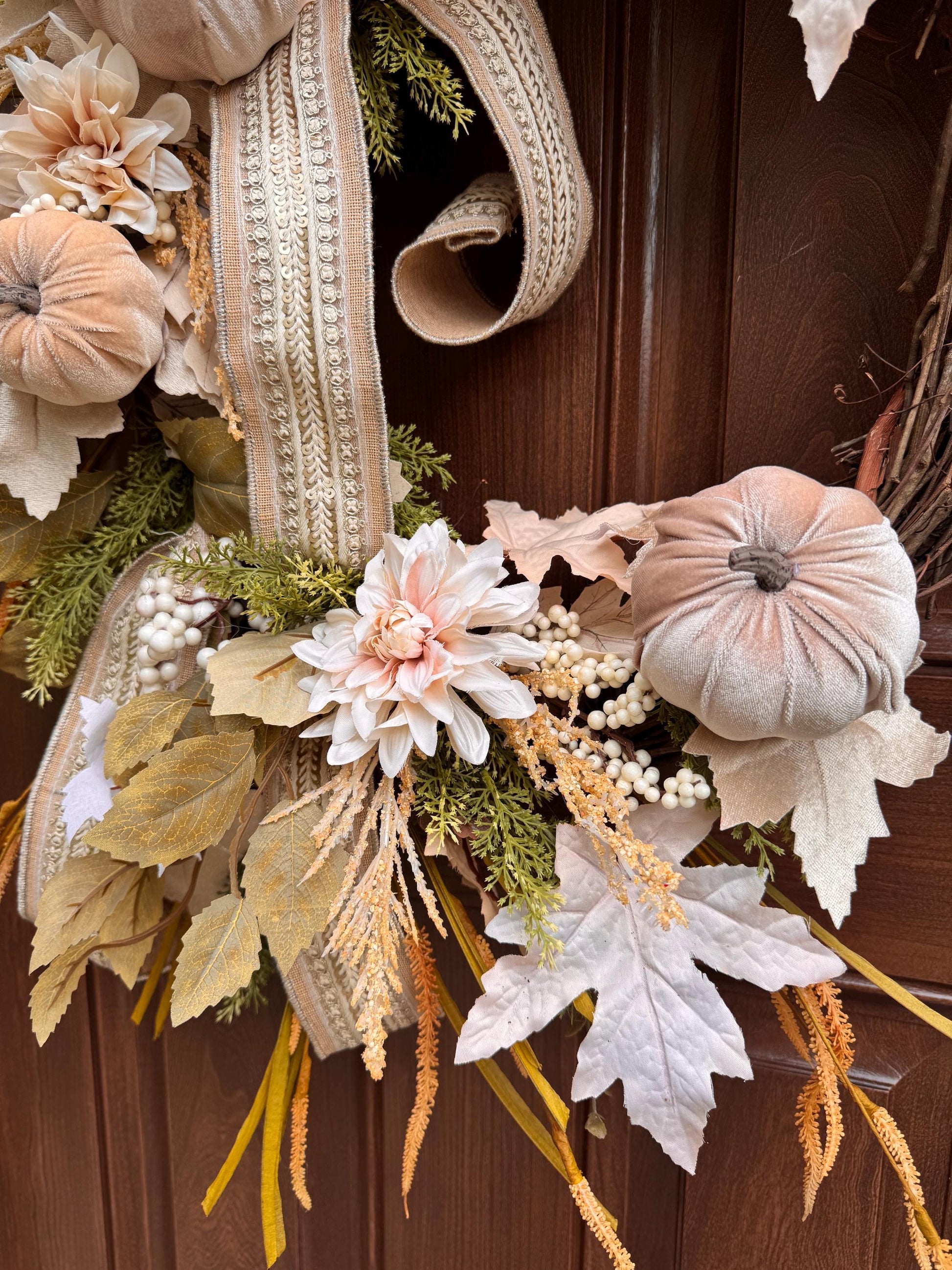 Neutral Fall Pumpkin Grapevine Wreath, Elegant Autumn Front Door Decor, Cream Pumpkin Wreath, Neutral Fall Door Hanger, Fall Farmhouse Decor