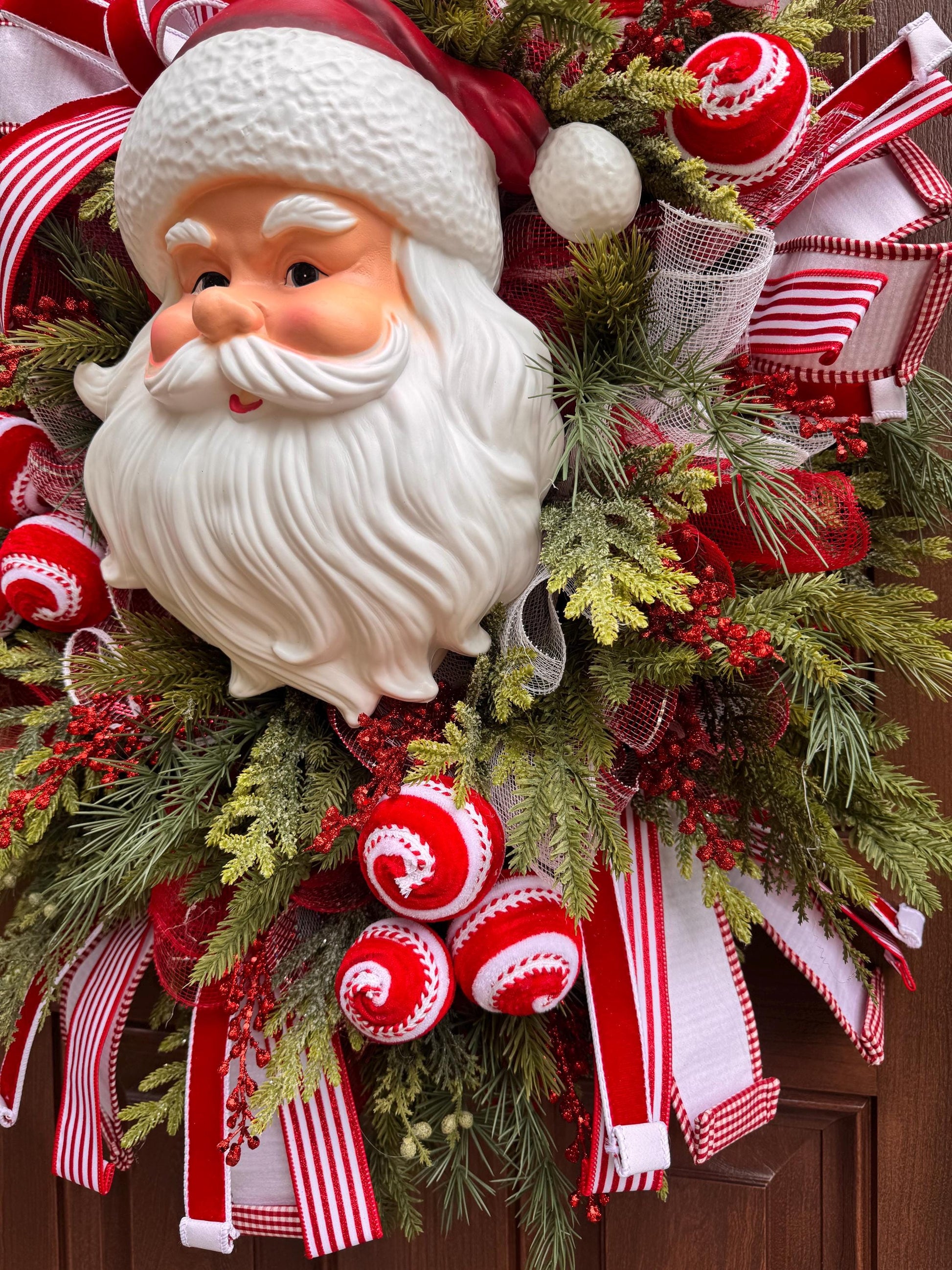 Santa Christmas Wreath, Peppermint Candy Christmas Door Hanger, Vintage Santa Face Wreath, Red White Holiday Front Door Decor