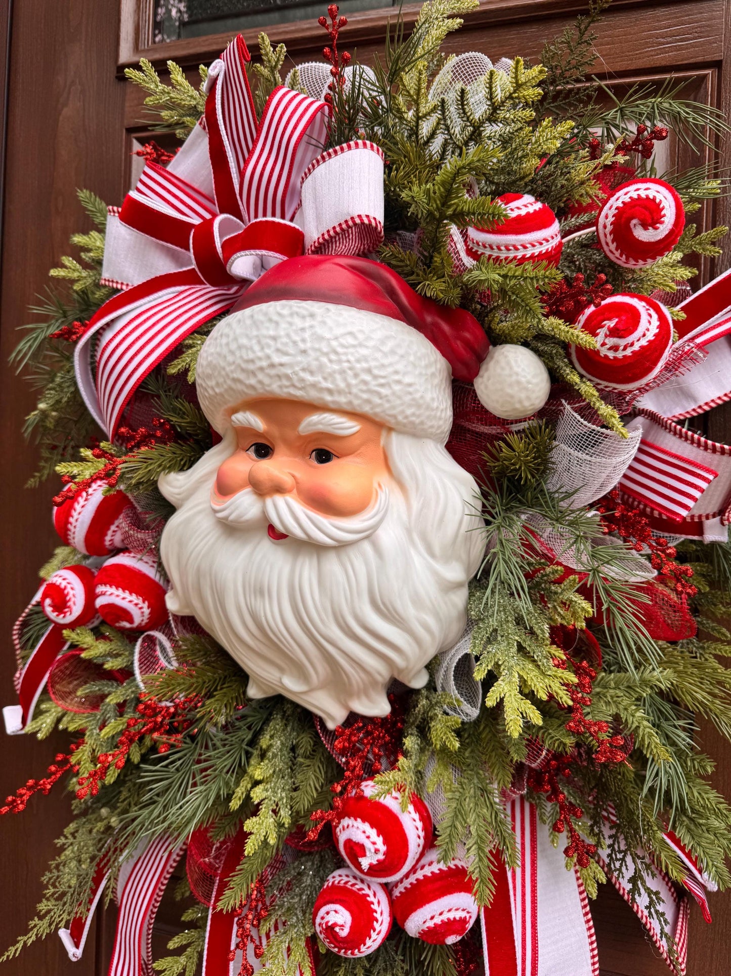 Santa Christmas Wreath, Peppermint Candy Christmas Door Hanger, Vintage Santa Face Wreath, Red White Holiday Front Door Decor