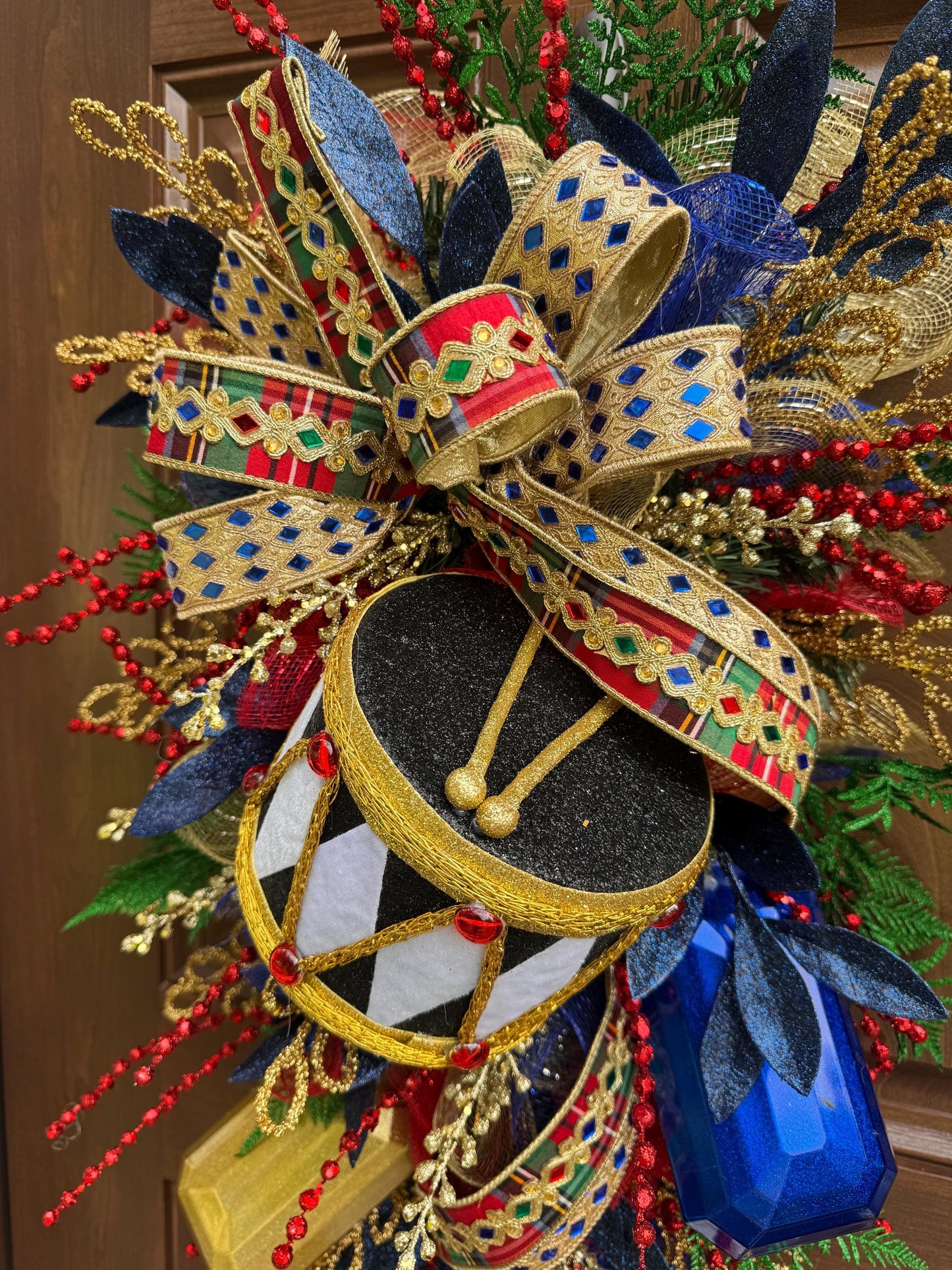 Nutcracker Drum Wreath for Front Door, Glam Holiday Home Decor for Porch or Indoor Office Wall Hanging, Elegant Christmas Party Accent