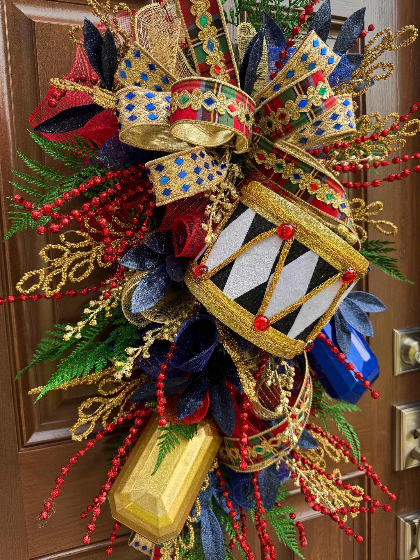 Nutcracker Drum Wreath for Front Door, Glam Holiday Home Decor for Porch or Indoor Office Wall Hanging, Elegant Christmas Party Accent