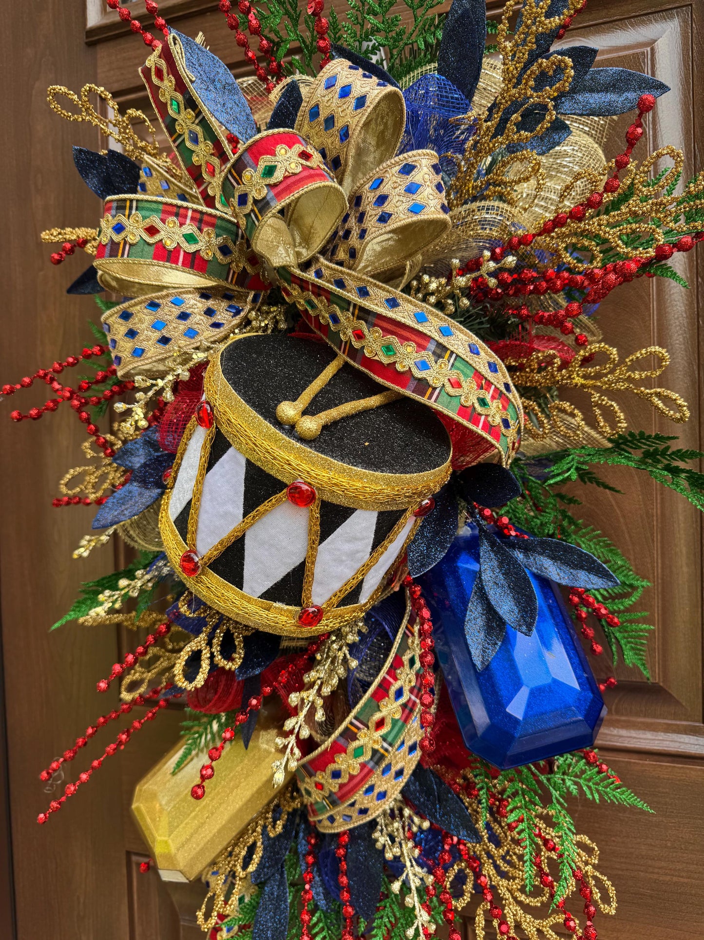 Nutcracker Drum Wreath for Front Door, Glam Holiday Home Decor for Porch or Indoor Office Wall Hanging, Elegant Christmas Party Accent
