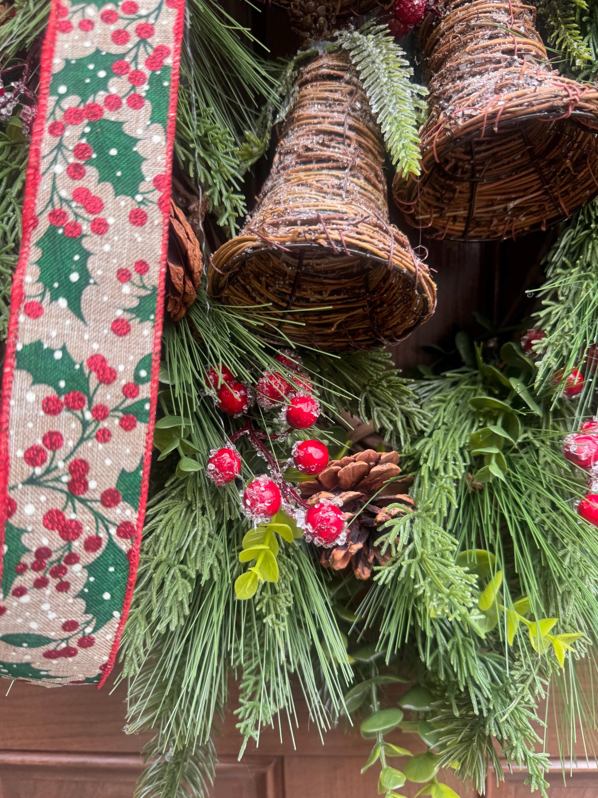 Rustic Christmas Bell Wreath, Farmhouse Christmas Front Door Wreath, Pinecone & Holly Berry Winter Wreath, Woodland Holiday Door Decor