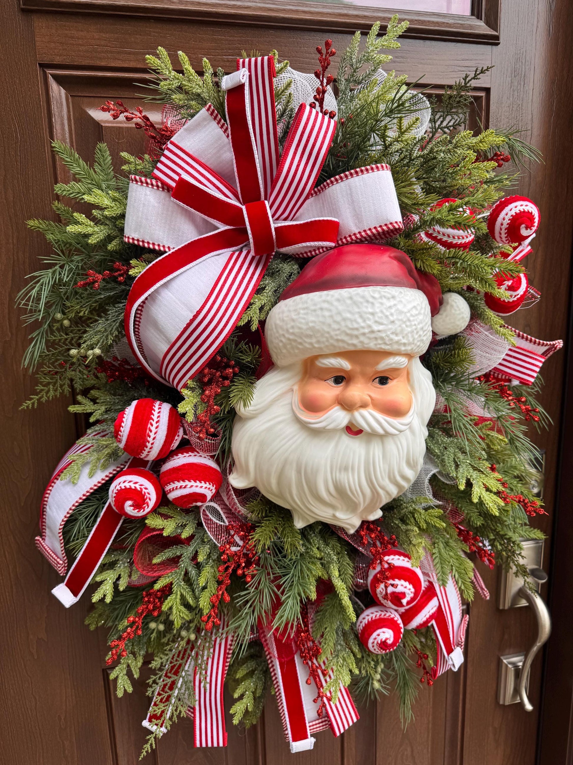 Santa Christmas Wreath, Peppermint Candy Christmas Door Hanger, Vintage Santa Face Wreath, Red White Holiday Front Door Decor