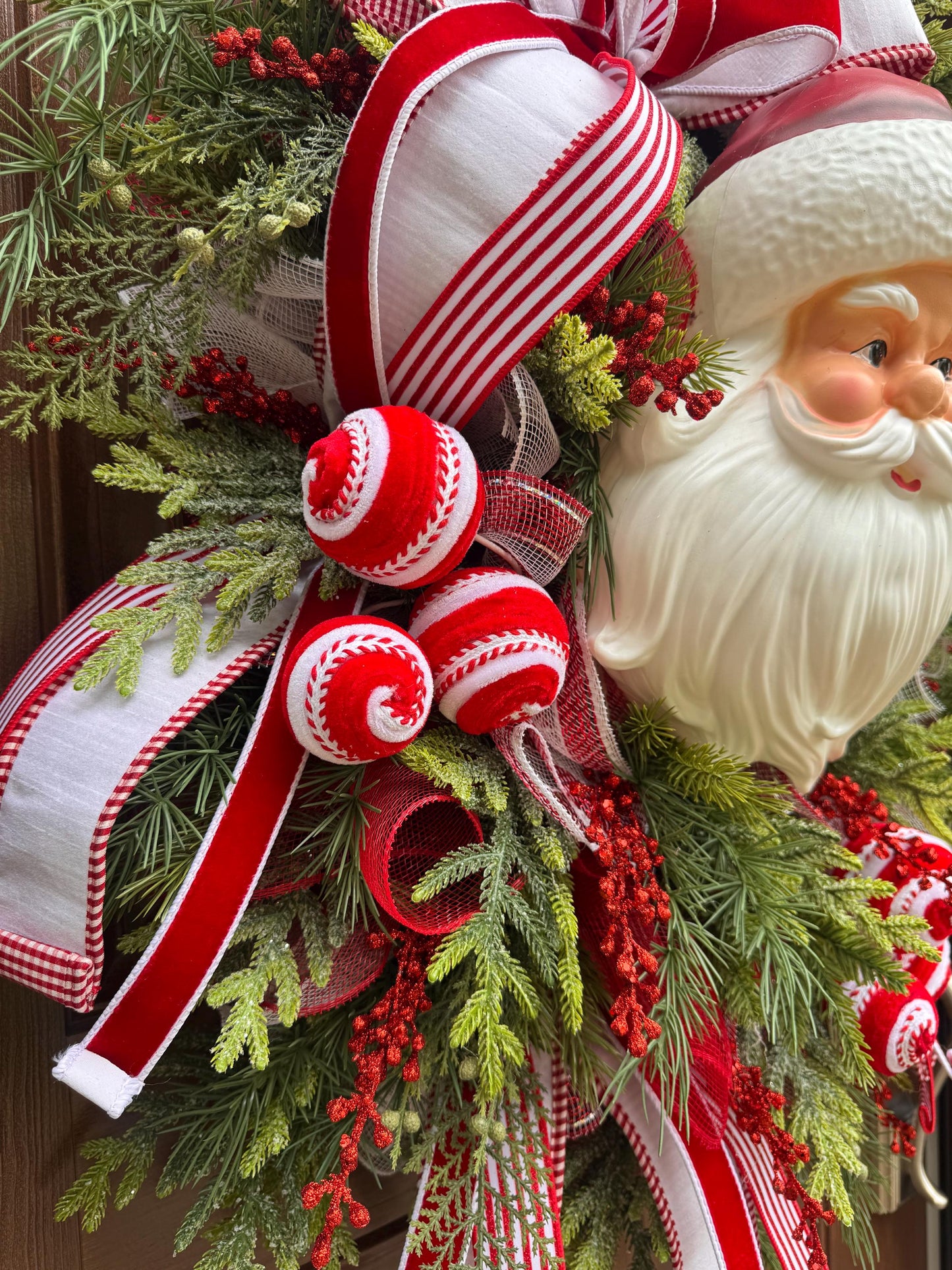 Santa Christmas Wreath, Peppermint Candy Christmas Door Hanger, Vintage Santa Face Wreath, Red White Holiday Front Door Decor