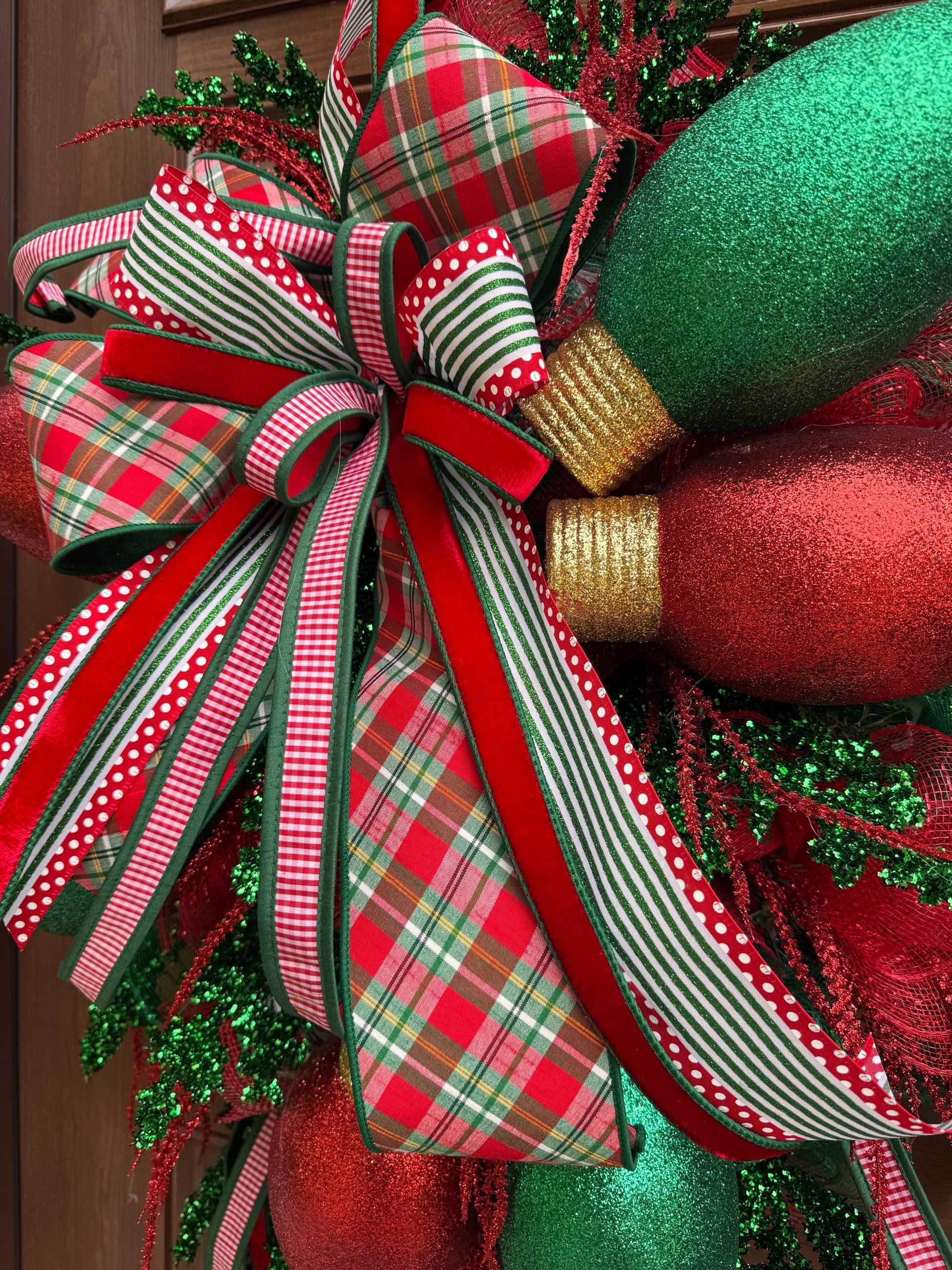 Whimsical Christmas Wreath with Glittered Lights and Ribbons – Red and Green Holiday Door Decor for Front Door, Christmas Outdoor Porch