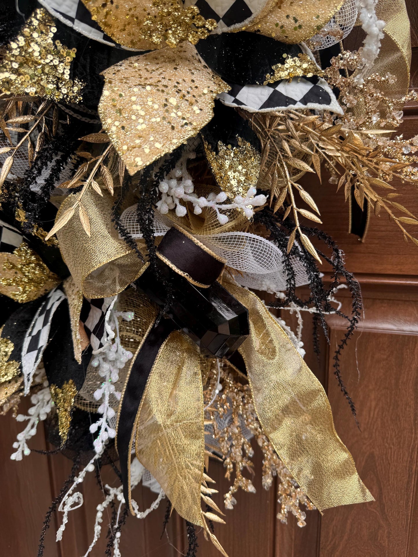 Black Gold White Christmas Swag, Luxury Christmas Door Swag, Poinsettia Christmas Wreath, Elegant Holiday Front Door Decor for Outdoor Porch