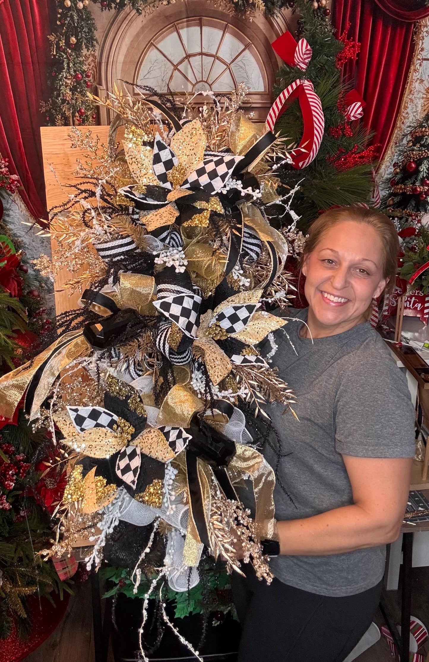 Black Gold White Christmas Swag, Luxury Christmas Door Swag, Poinsettia Christmas Wreath, Elegant Holiday Front Door Decor for Outdoor Porch
