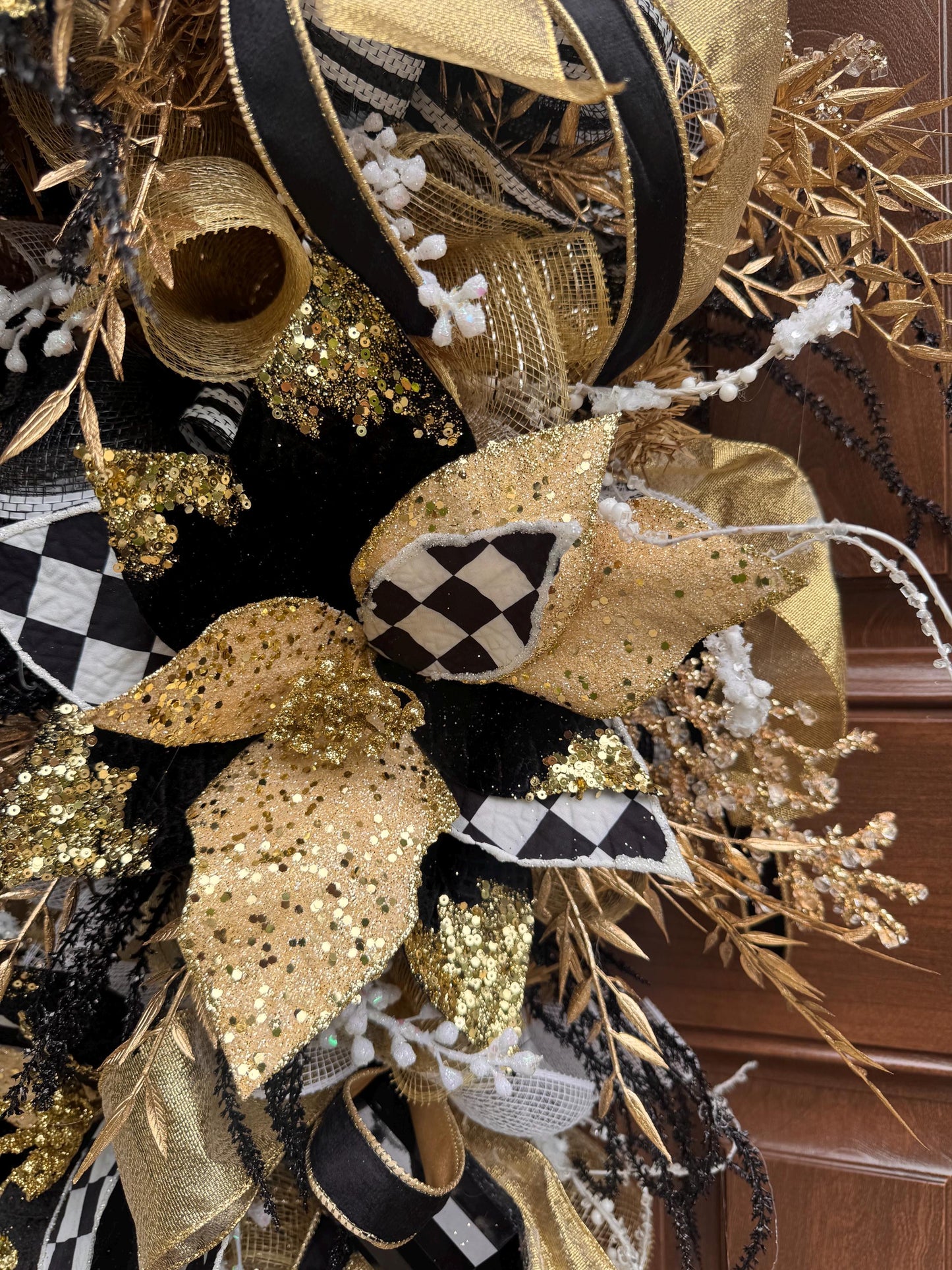 Black Gold White Christmas Swag, Luxury Christmas Door Swag, Poinsettia Christmas Wreath, Elegant Holiday Front Door Decor for Outdoor Porch