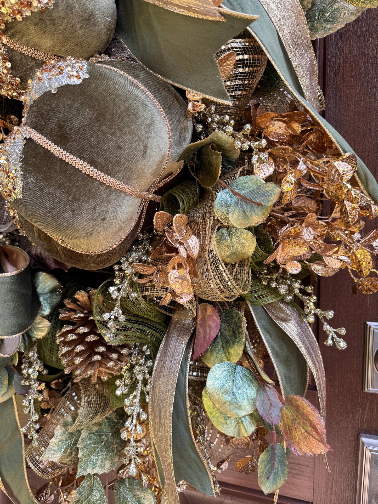 Glam Velvet Pumpkin Fall Swag Wreath for Front Door, Autumn Decor for Outdoor Porch or Indoor Office Wall Hanger, Elegant Pumpkin Decoration