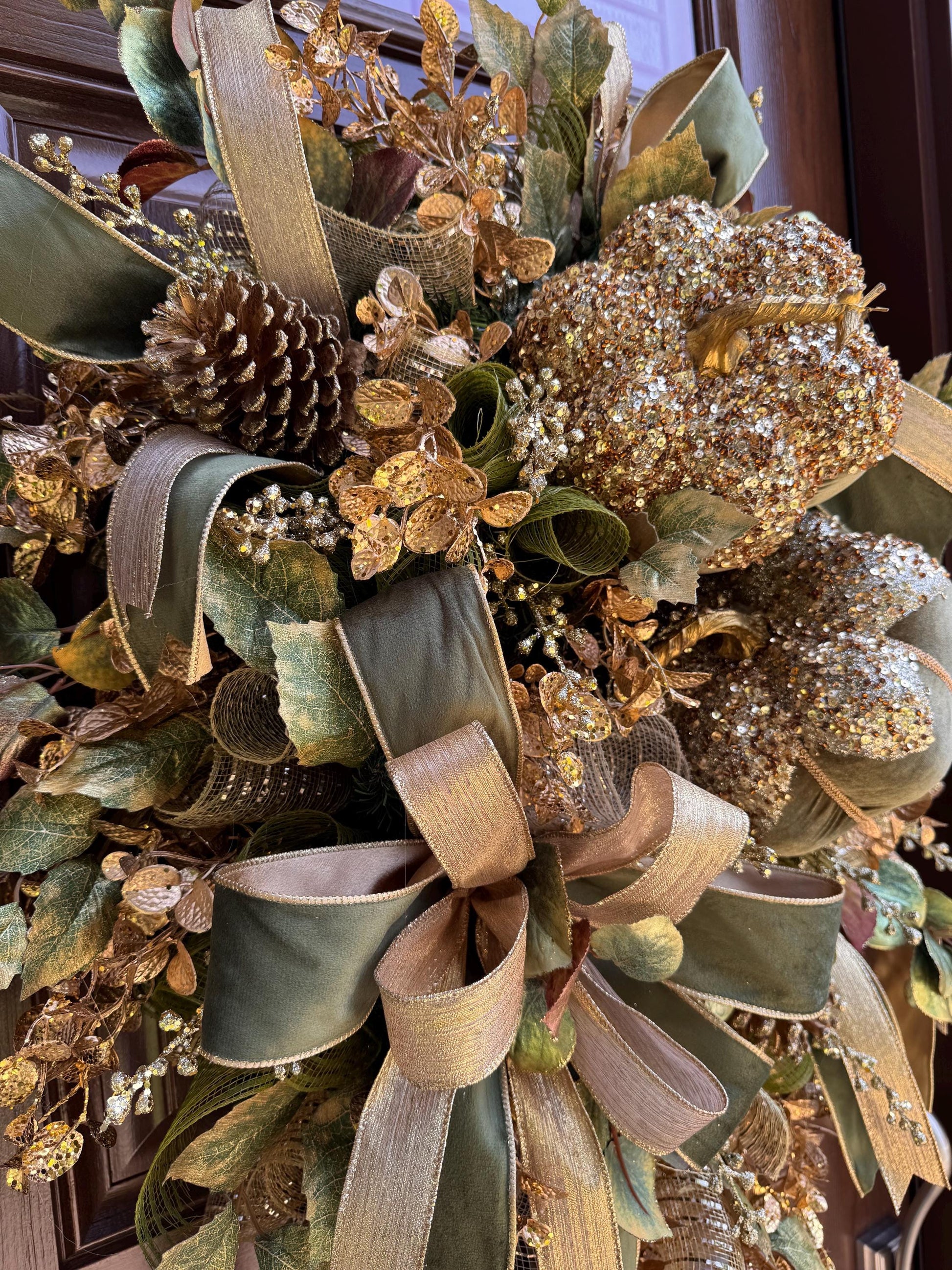 Glam Velvet Pumpkin Fall Swag Wreath for Front Door, Autumn Decor for Outdoor Porch or Indoor Office Wall Hanger, Elegant Pumpkin Decoration