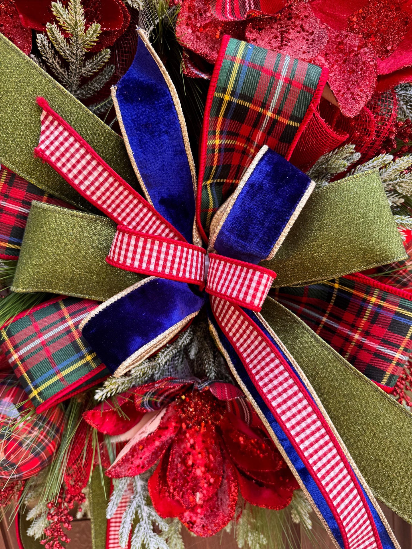Traditional Tartan Christmas Wreath, Red Plaid Holiday Door Decor, Elegant Poinsettia Wreath, Classic Christmas Front Door