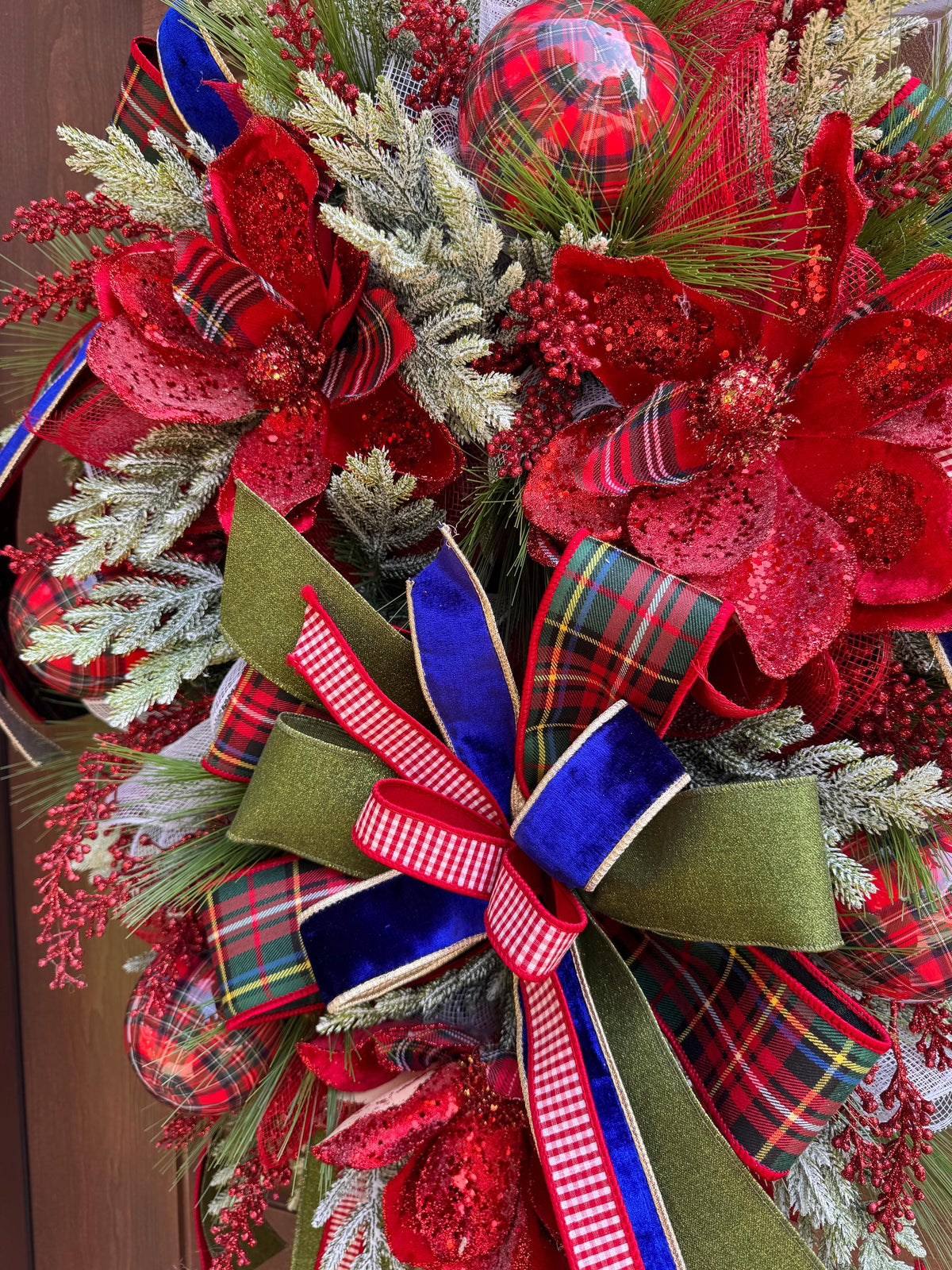 Traditional Tartan Christmas Wreath, Red Plaid Holiday Door Decor, Elegant Poinsettia Wreath, Classic Christmas Front Door