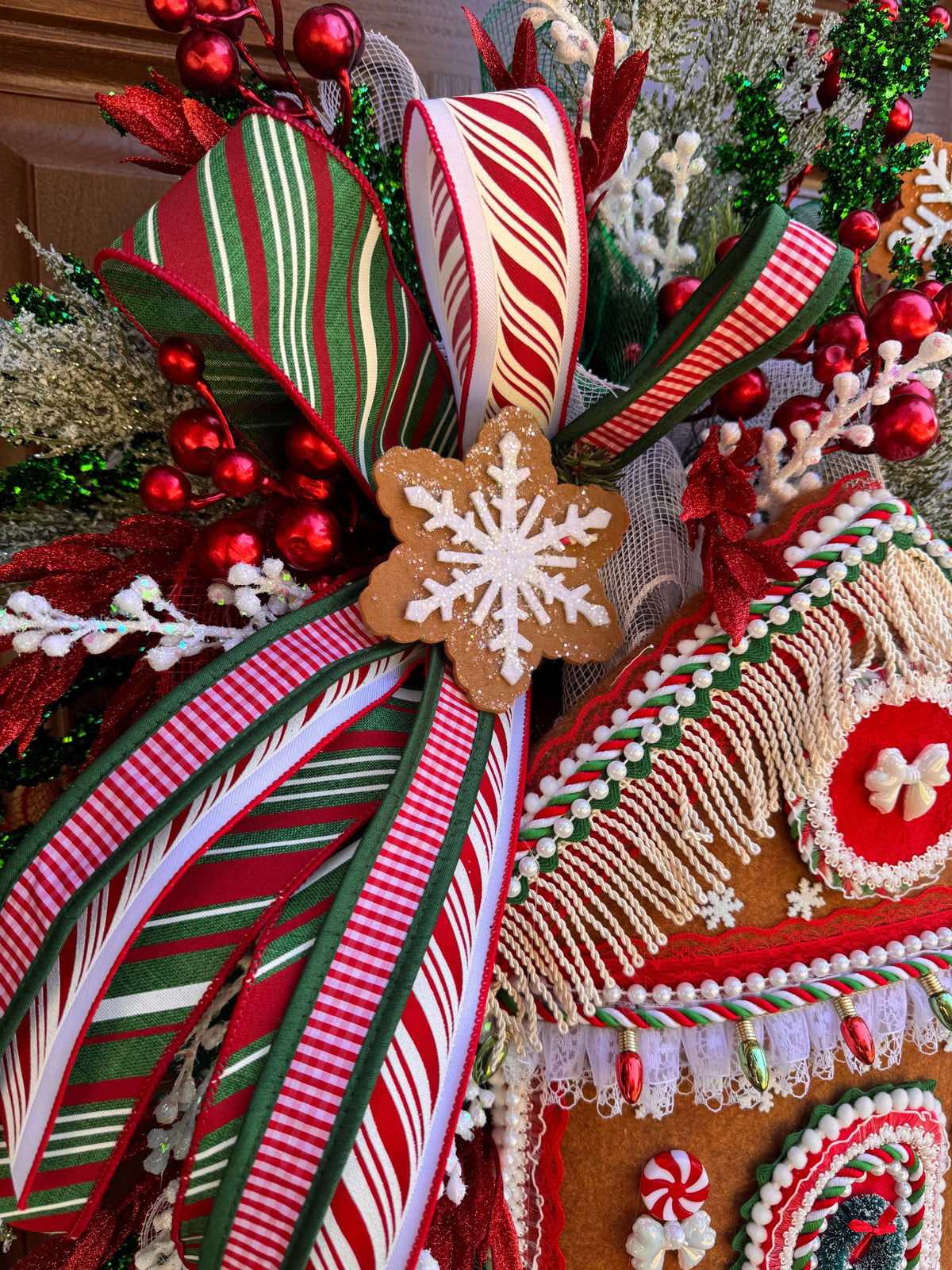 Gingerbread Christmas Wreath, Gingerbread House Wreath, Candy Cane Christmas Door Decor