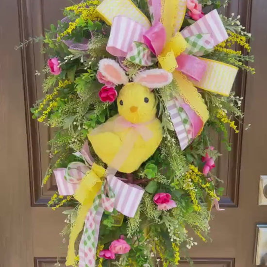 Easter Chick Wreath for Front Door, Spring Home Decor for Outdoor Porch