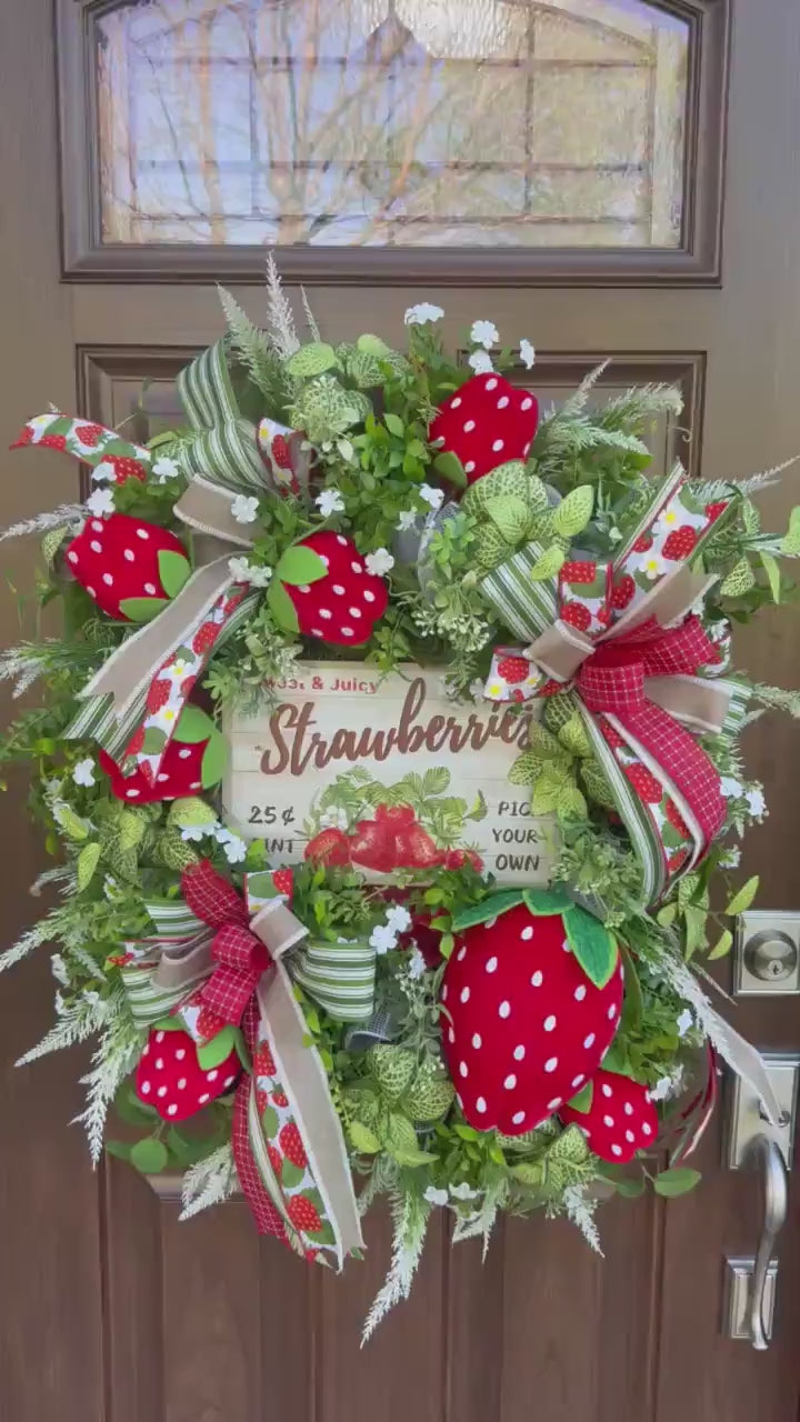 Strawberry Wreath for Front Door, Summer Fruit Wreath, Farmhouse Strawberry Decor, Sweet Juicy Berries Wreath, Handmade Door Hanger