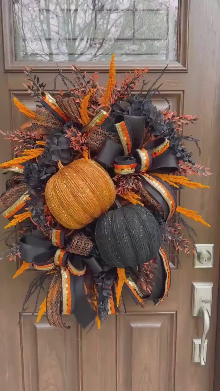 Elegant Halloween Pumpkin Wreath for Front Door, Glitzy Pumpkin Fall Door Decor for Indoor Porch, Glam Fall Home Decor