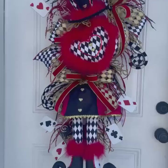 XXL Queen of Hearts Valentine Wreath for Front Door, Luxury Wreath, Valentines Day Heart Home Decor for Porch or Indoor Office