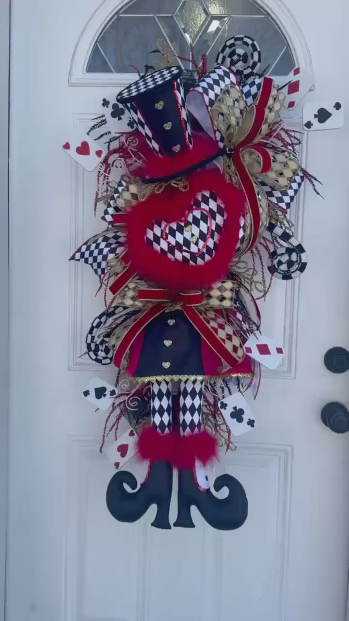 XXL Queen of Hearts Valentine Wreath for Front Door, Luxury Wreath, Valentines Day Heart Home Decor for Porch or Indoor Office